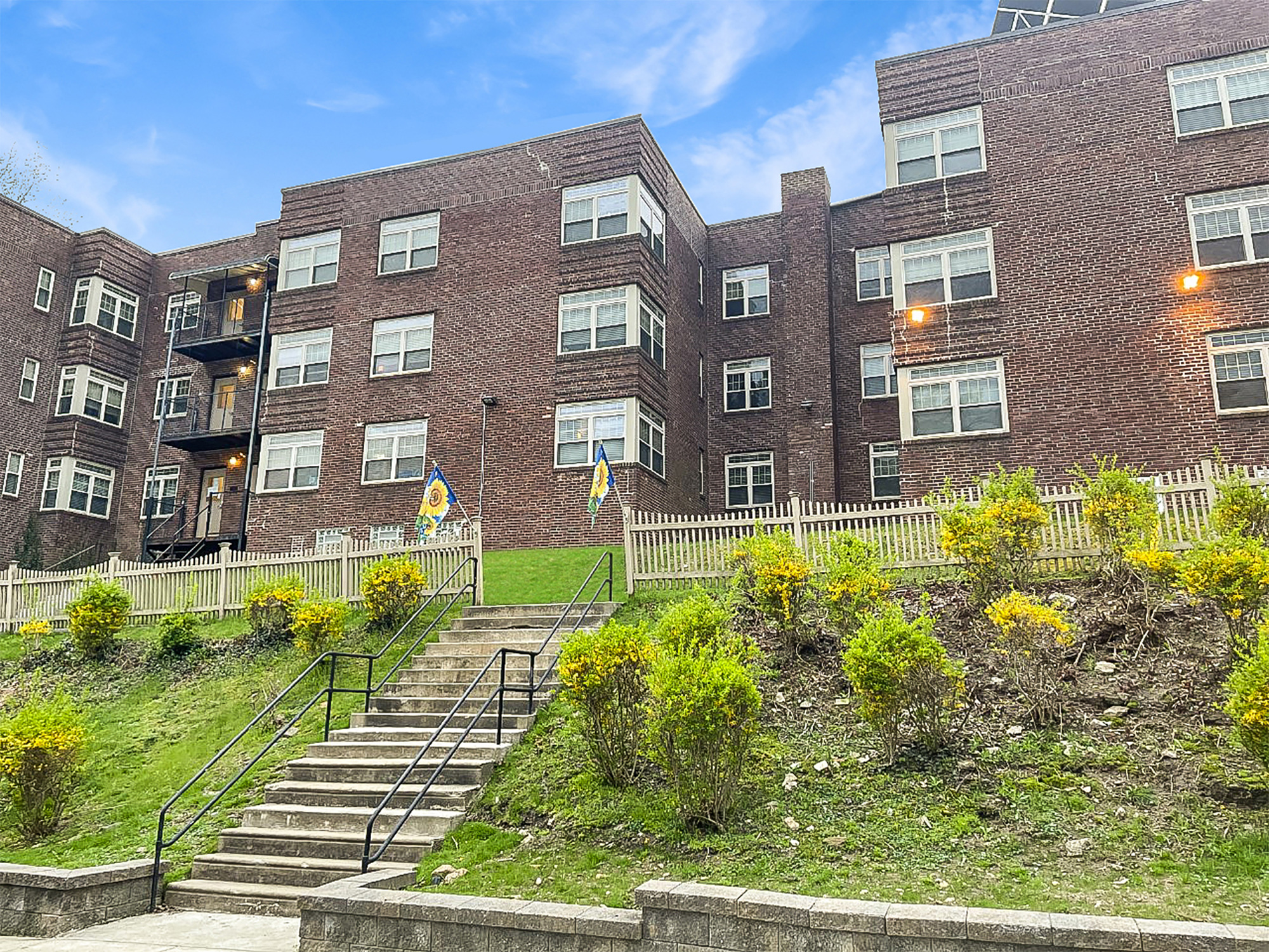 Sedgwick Gardens is a similar property to LWCA NY Investors (Liberties West Rentals) located in Philadelphia